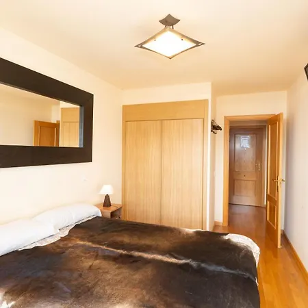 Inmobiliaria - Admite Mascotas Apartamento